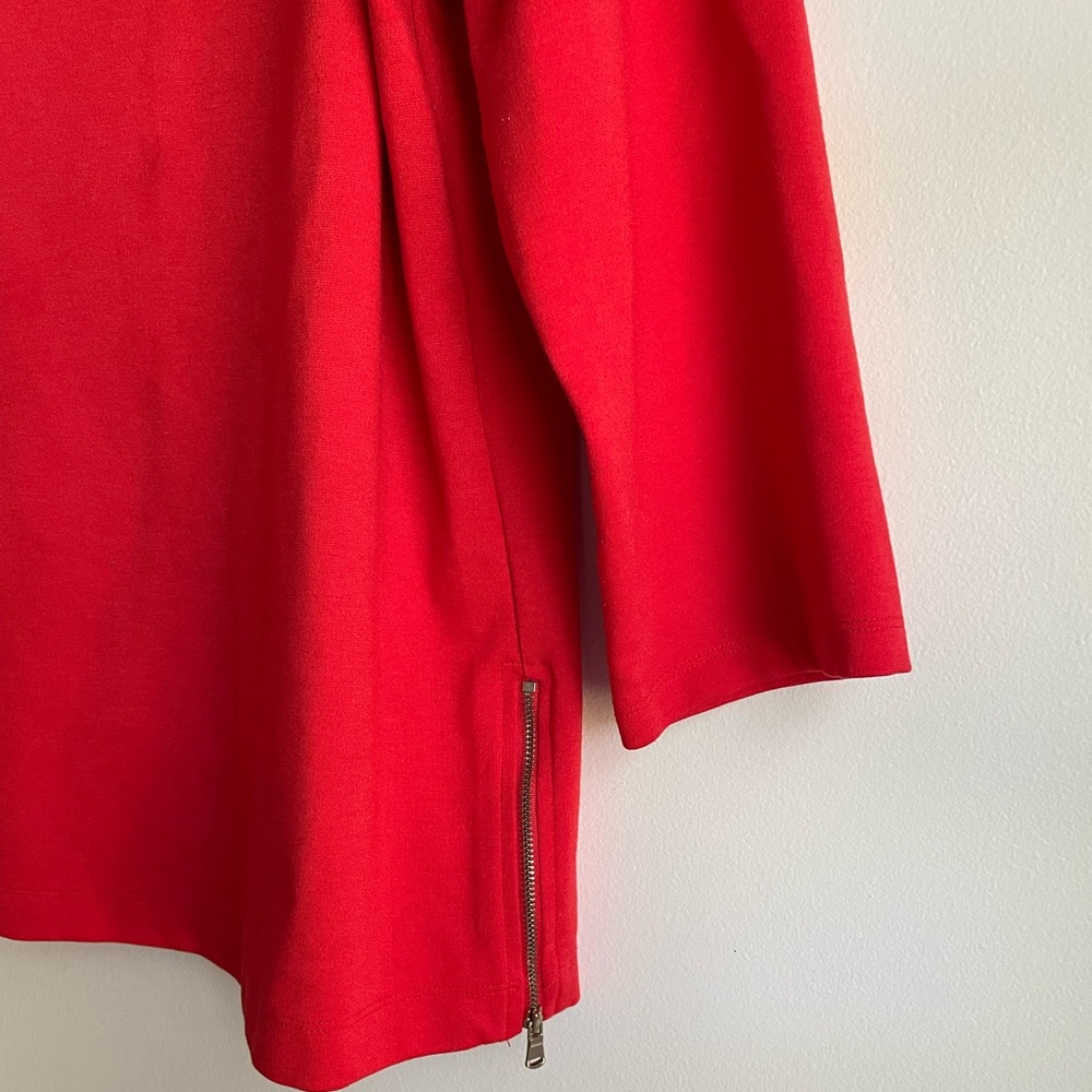 Ann Taylor Red 3/4 Sleeve Knit Top with Side Zip Details Size XL - Picture 3 of 5